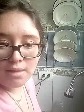 Snapshot of loba9706 chatting on 12-14-24, 03:47 loba9706 online show from 12-14-24, 03:47