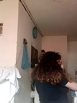 Snapshot of loba9706 chatting on 12-18-24, 03:44 loba9706 online show from 12-18-24, 03:44
