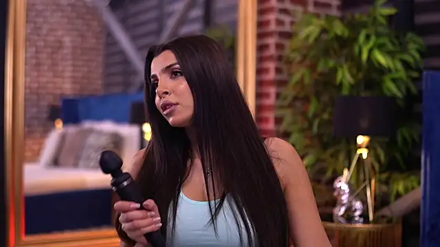 NicoleCellini online show from 10-17-25, 06:21