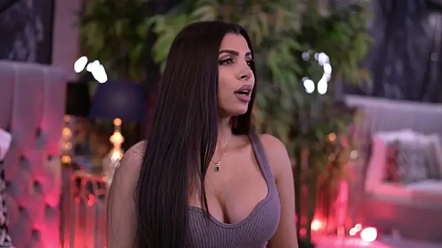 NicoleCellini online show from 12-22-25, 05:32