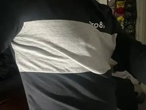 Snapshot of Amarok39 chatting on 12-09-24, 03:54 Amarok39 online show from 12-09-24, 03:54