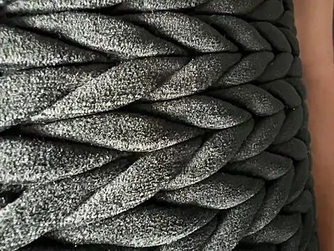 Snapshot of Amarok39 chatting on 12-16-24, 11:33 Amarok39 online show from 12-16-24, 11:33