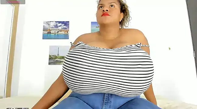 Snapshot of bigmom69_ chatting on 01-27-25, 09:33 bigmom69 online show from 01-27-25, 09:33