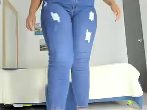 Snapshot of bigmom69_ chatting on 03-16-25, 06:55 bigmom69 online show from 03-16-25, 06:55