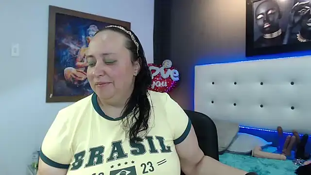 Snapshot of Natasha26_ chatting on 02-24-25, 07:19 Natasha26 online show from 02-24-25, 07:19
