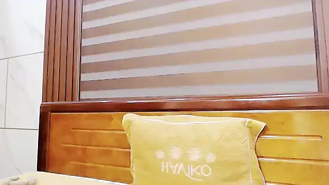 phuong-anh1709 online show from 12-02-24, 12:40