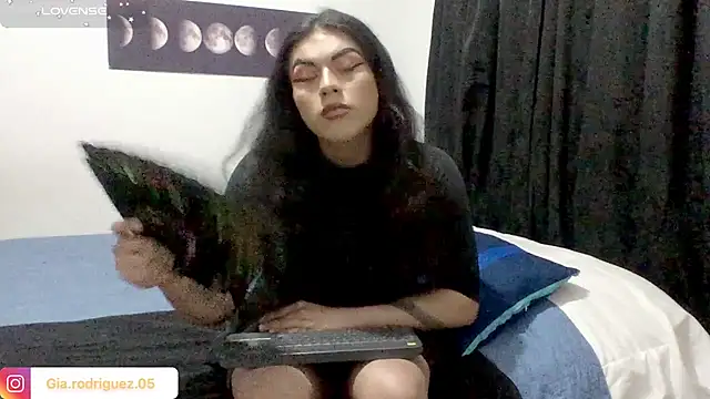 Snapshot of Ariana_Rodriguez_ chatting on 07-09-26, 10:58 Ariana Rodriguez online show from 07-09-26, 10:58