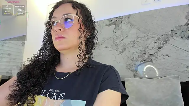 LIZ HOLMES online show from 12-18-25, 12:00