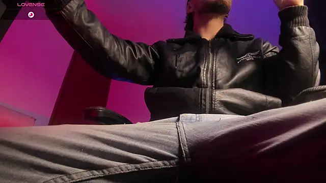 s sven03 online show from 12-18-25, 05:02