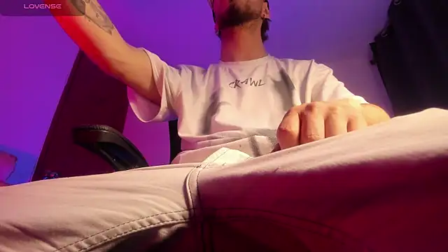 s sven03 online show from 12-23-25, 01:14