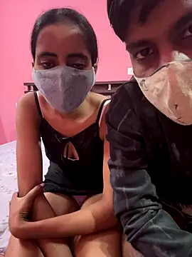 Snapshot of crezyfuck63 chatting on 11-27-25, 05:31 crezyfuck63 online show from 11-27-25, 05:31