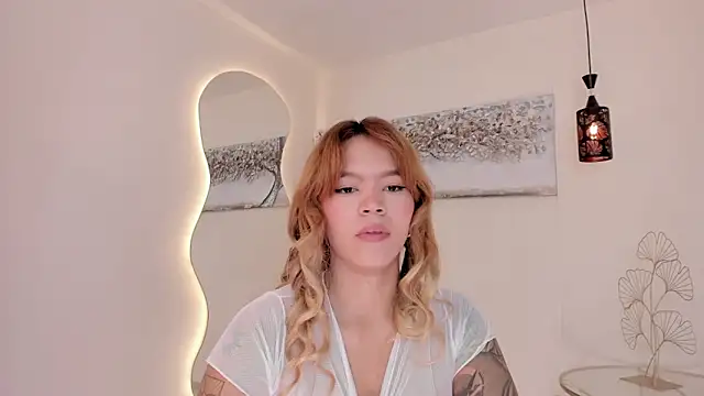 Snapshot of Adria_ross chatting on 05-08-26, 12:54 Adria ross online show from 05-08-26, 12:54