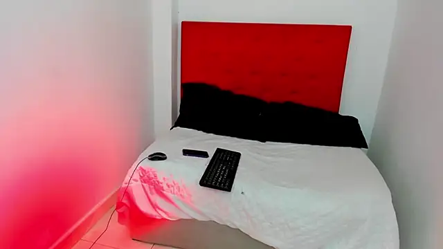 brenda sofia2 online show from 11-15-25, 02:35