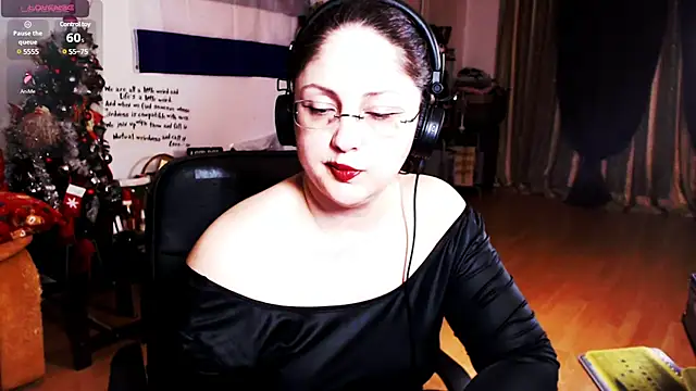Snapshot of Imperatriza chatting on 02-11-25, 02:25 Imperatriza online show from 02-11-25, 02:25