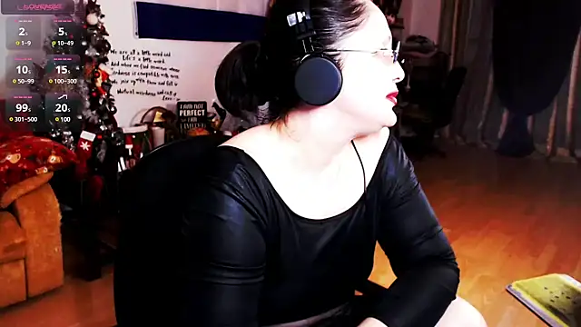 Snapshot of Imperatriza chatting on 02-11-25, 05:26 Imperatriza online show from 02-11-25, 05:26