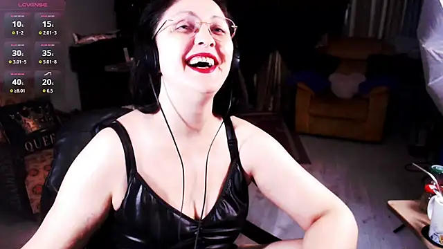 Snapshot of Imperatriza chatting on 10-09-25, 09:46 Imperatriza online show from 10-09-25, 09:46