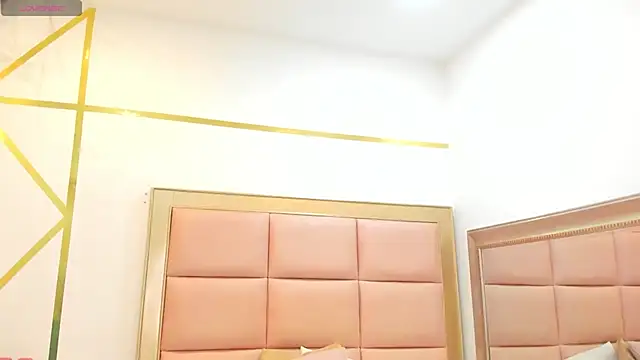 Snapshot of Mady-Edwards chatting on 01-26-25, 03:59 Mady-Edwards online show from 01-26-25, 03:59