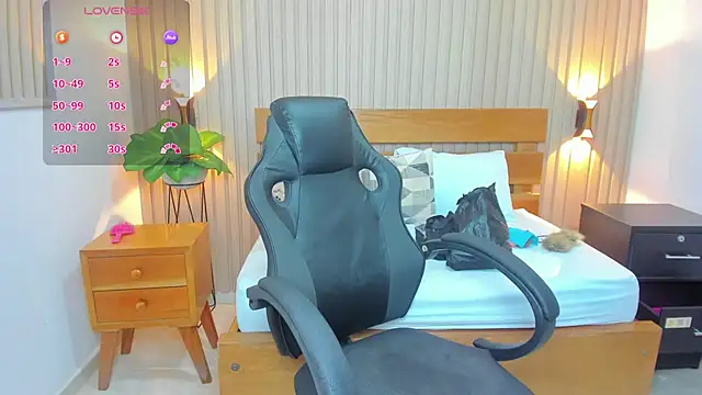 luciana ballesteros  online show from 03-06-25, 12:09