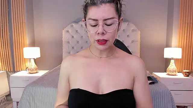 RamonaSimons online show from 09-23-25, 08:01