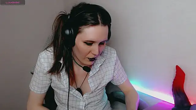 tracy cooper online show from 12-23-24, 02:35