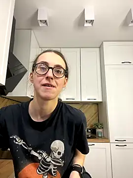 MartiniiSelenna online show from 11-13-25, 06:45