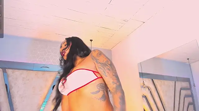 Snapshot of AngelineHeet chatting on 10-03-25, 03:36 AngelineHeet online show from 10-03-25, 03:36