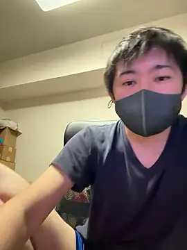 Snapshot of kentyken chatting on 10-10-25, 01:32 kentyken online show from 10-10-25, 01:32