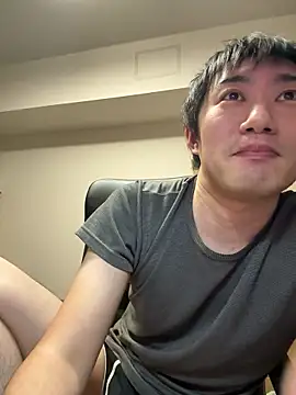 Snapshot of kentyken chatting on 10-15-25, 02:28 kentyken online show from 10-15-25, 02:28