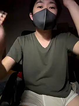 Snapshot of kentyken chatting on 10-18-25, 03:24 kentyken online show from 10-18-25, 03:24