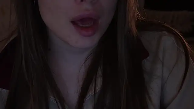 IceDanielles online show from 12-21-25, 01:40