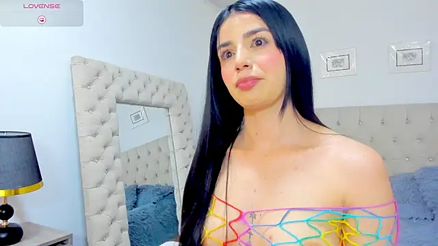 Snapshot of carlaperez_ chatting on 06-17-26, 12:13 carlaperez online show from 06-17-26, 12:13