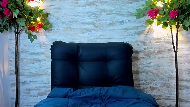 Snapshot of Celeste_Mcs_ chatting on 03-12-25, 03:46 Celeste Mcs online show from 03-12-25, 03:46