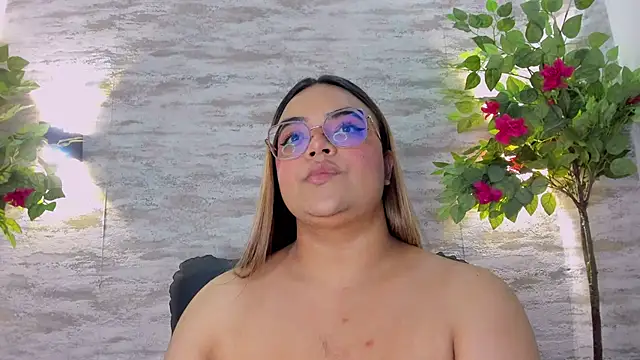 Snapshot of Celeste_Mcs_ chatting on 10-25-25, 03:36 Celeste Mcs online show from 10-25-25, 03:36