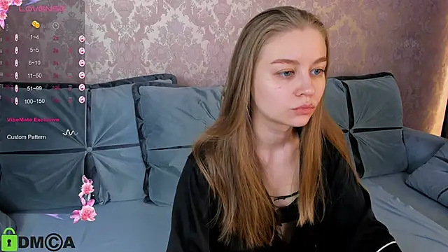 Polumna cute online show from 03-18-25, 09:09