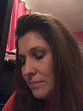 Lwhite1 online show from 01-04-25, 12:05