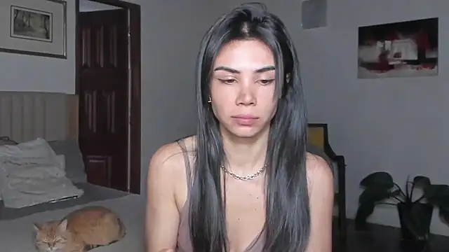 AnaHenao online show from 01-15-26, 12:10