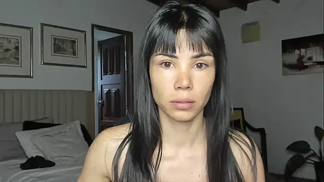 AnaHenao online show from 02-12-26, 12:11