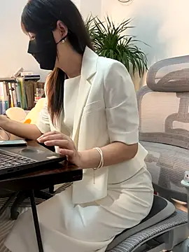 Snapshot of Annabody chatting on 09-23-25, 07:33 Annabody online show from 09-23-25, 07:33