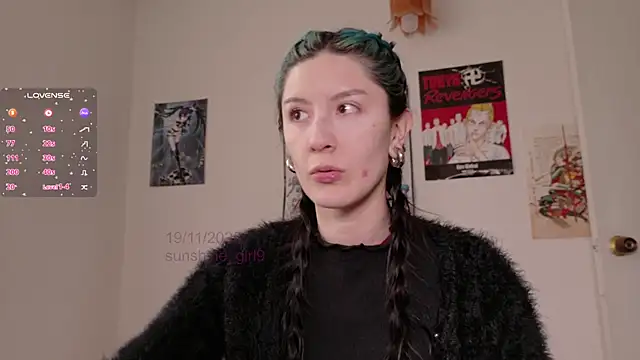 sunshine girl9 online show from 11-19-25, 07:58