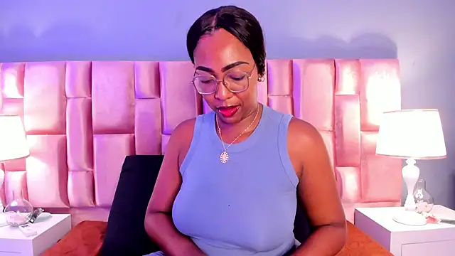 dirtyvictoria online show from 09-18-25, 03:47