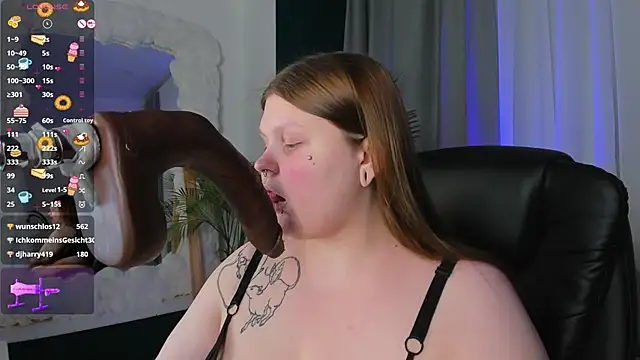 AuroraDemoni online show from 02-28-25, 04:10