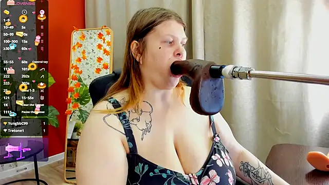 AuroraDemoni online show from 10-25-25, 06:43