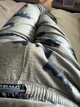 Snapshot of justinj27 chatting on 03-08-25, 03:13 justinj27 online show from 03-08-25, 03:13