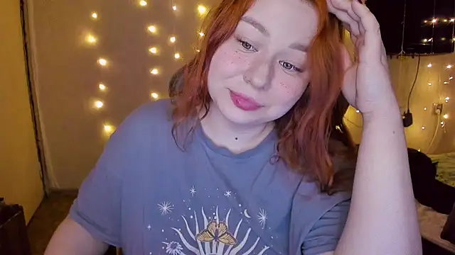 Snapshot of Milafoxxxy chatting on 02-08-25, 08:21 Milafoxxxy online show from 02-08-25, 08:21