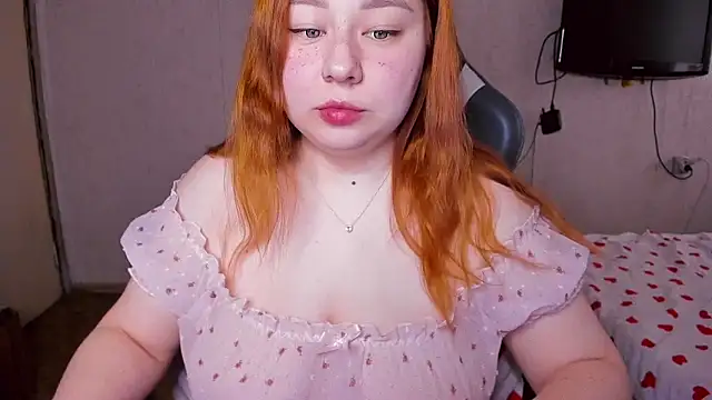 Snapshot of Milafoxxxy chatting on 02-20-25, 03:56 Milafoxxxy online show from 02-20-25, 03:56