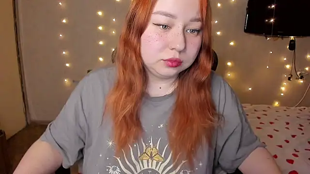 Snapshot of Milafoxxxy chatting on 02-25-25, 11:30 Milafoxxxy online show from 02-25-25, 11:30