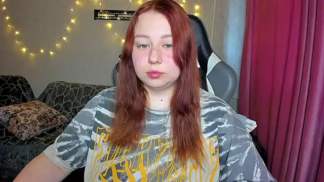 Snapshot of Milafoxxxy chatting on 09-29-25, 09:58 Milafoxxxy online show from 09-29-25, 09:58