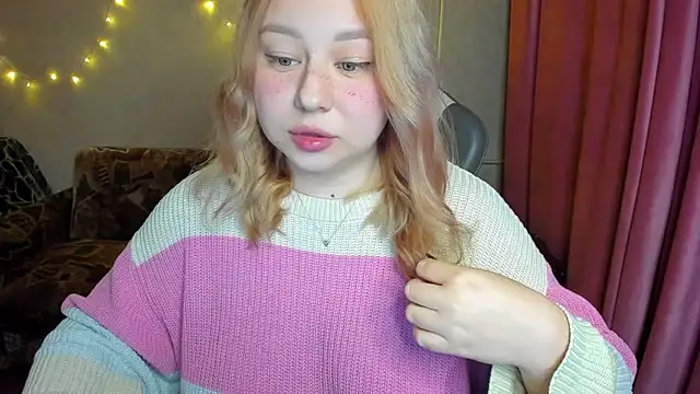 Snapshot of Milafoxxxy chatting on 10-07-25, 08:50 Milafoxxxy online show from 10-07-25, 08:50