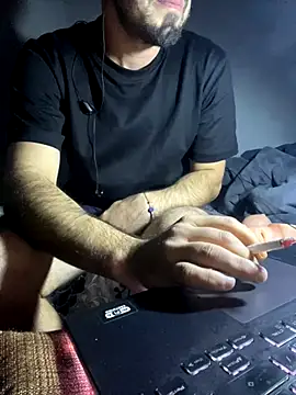 giorgakaci69 online show from 11-05-25, 12:32