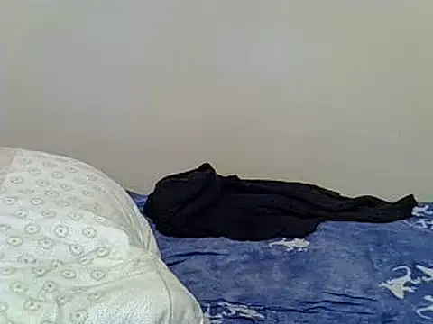 Snapshot of heather_savage chatting on 02-03-25, 11:26 heather savage online show from 02-03-25, 11:26